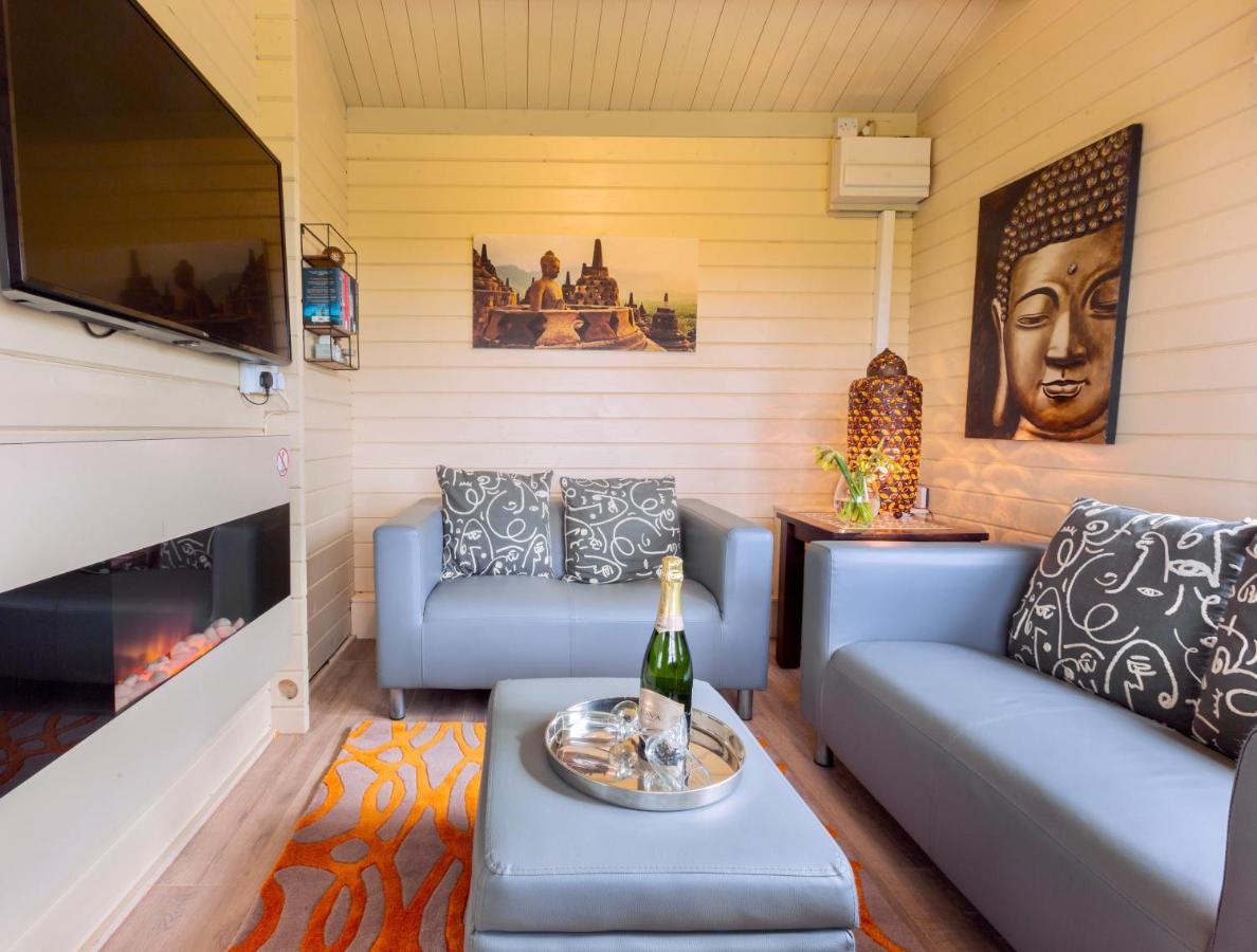 The Retreat Log Cabin Sudbury  Εξωτερικό φωτογραφία